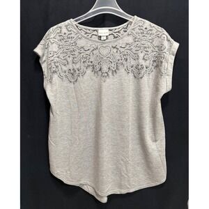 Ava & Viv Short Sleeve Top Women 1X Gray Paisley Lace Yoke Cap Sleeve Casual